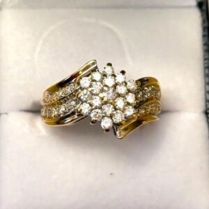COPY - Ladies 14K diamond flower cluster ring